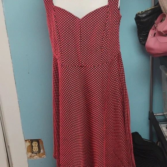 Torrid size 0 Pink Dots on black dress - Picture 2 of 5